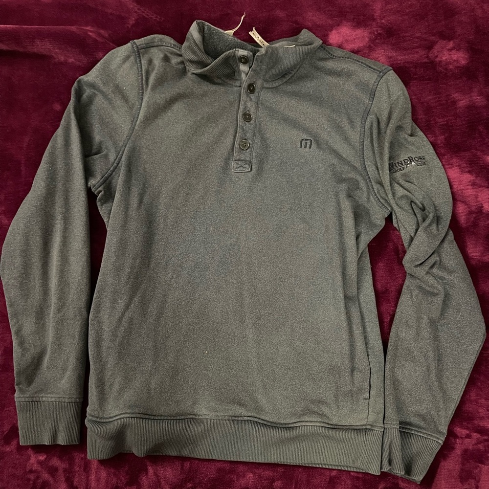 Travis Mathew’s pullover - Picture 2 of 3
